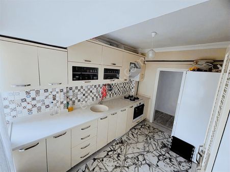 Törekent Mah. 3+1 Geniş Yapılı Kat Konumunda Satılık Daire