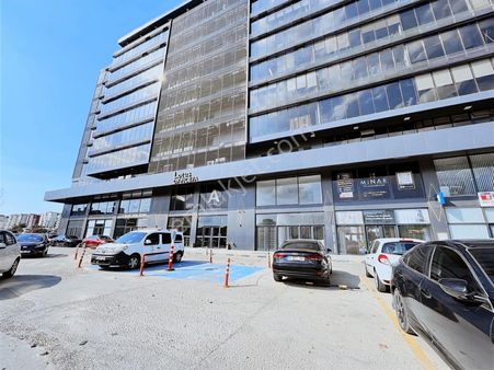 İzmir Yolu Üzerinde Lotus Plaza'da Farklı Kat Ve Fiyatta Ofisler