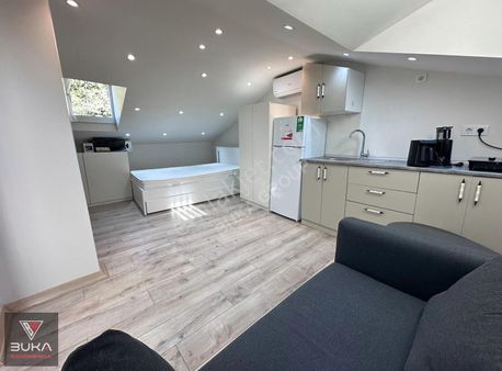 Çengelköy Sahile Yürüme Eşyalı Şık 1+0 Kiralık Stüdyo Daire