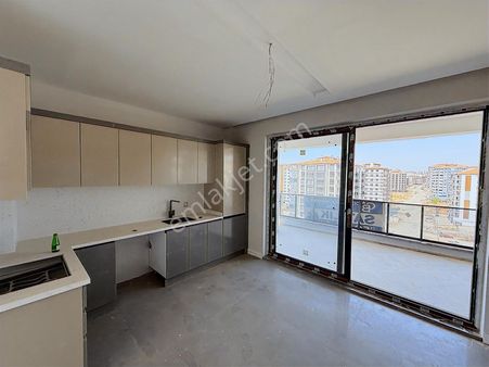 Coldwell Banker Safir'den Yüzakı Bul. Satılık 4+1 Sıfır Daire