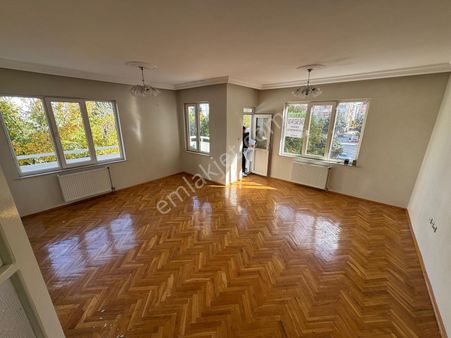 Karataş Mahallesinde Tramvaya Sıfır 3+1 Kiralık Ara Kat Daire