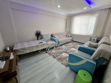 M.akif'de Cuma Pazarı Mevkii 2+1 Güney Cephe 90m2 Yüksek Giriş