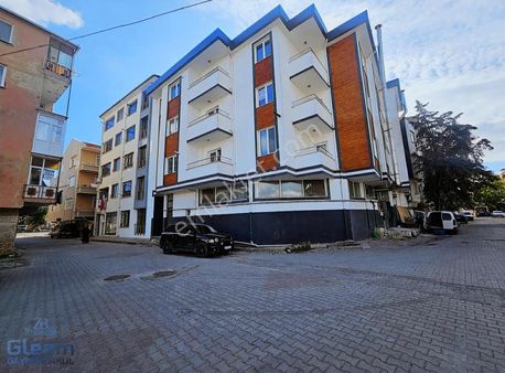 Altınova Mah. Kat Mülkiyetli 3+1 Amerikan Mutfak 120 M2 Daire