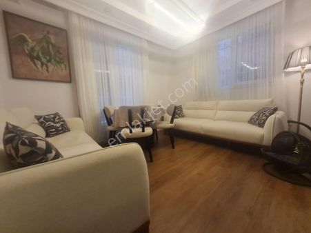 Ferit Selim Paşa Caddesine Yakın 2+1 Bahçe Katı 4 Yıllık Bina