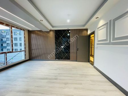 Güven'den Kapaklı'da Hastaneye Yakın Ara Kat Ön Cephe 2+1 Daire