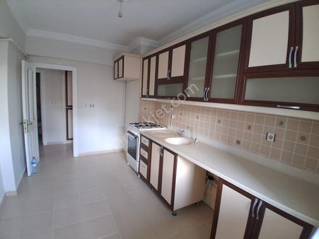 Ahi Mesut Mahallesinde Kiralık 3+1