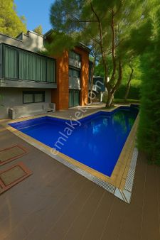 Prestijli Site İçerisinde Kiralık Triplex Villa