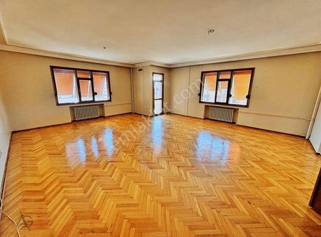 Atölyeden Erenköy Minibüste 150m2 Net 24 Saat Güvenlikli 4+1