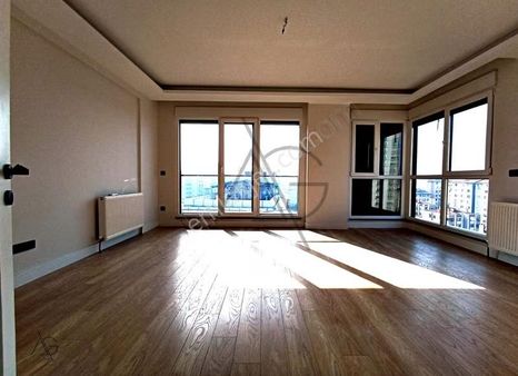 Sahrayıcedit Metroya Yakın 80 M² Kombili Sıfır 2+1 Boş Daire