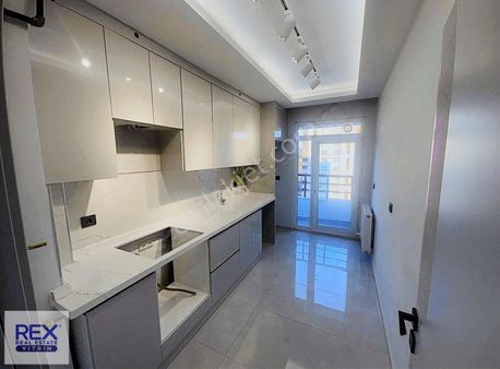 Talas Mevlanada 2.5+1 Köşe Daire Güneydoğu Cephe