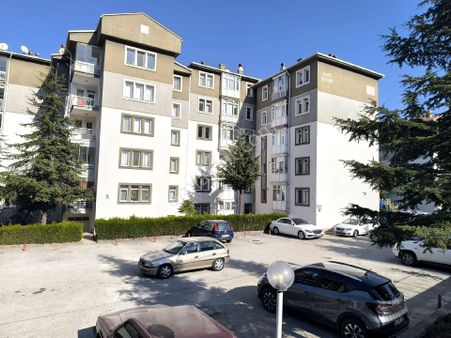 Anadolu'dan Ergazi Mahallesi'nde 3+1 Kombili 110 M2 Cadde Üzeri Süper Lokasyon