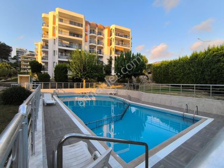Marina'da Kiralık 3+1 Havuzlu Site İçerisinde