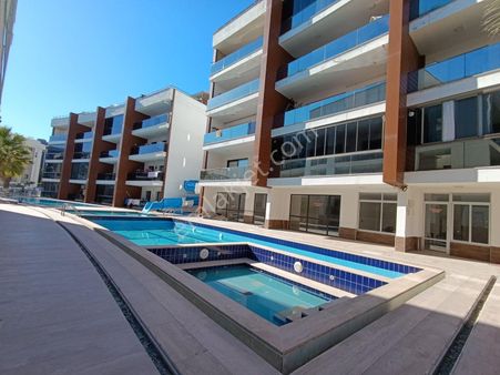 Fuul Eşyalı Havuzlu Sitede Önü Açık Satılık 1+1 Daire