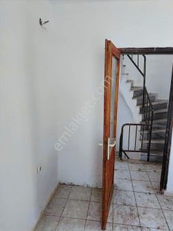 Gümüşkum Sitesinde Natamam Villa