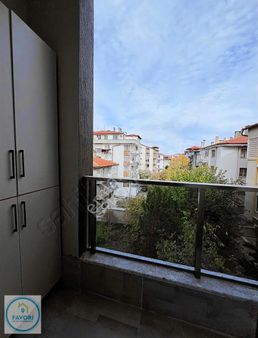 Favori Emlaktan Kiralık Ara Kat Balkonlu Lüks 1+1 Apart