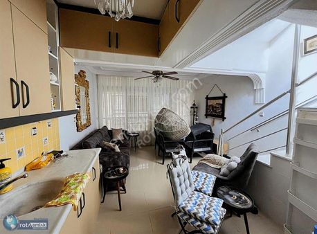 Kuşadası Karaova'da Full Eşyalı Denize Yakın Yazlık