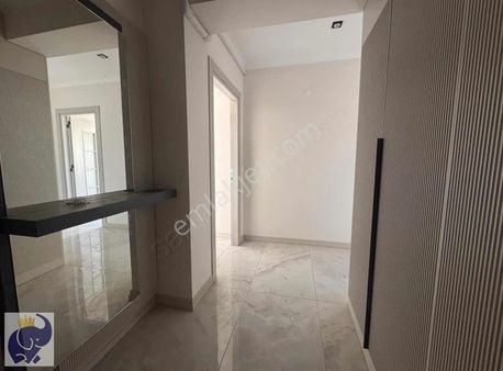 Satılık 2+1 Sıfır Yerden Isıtmalı Geniş Daire