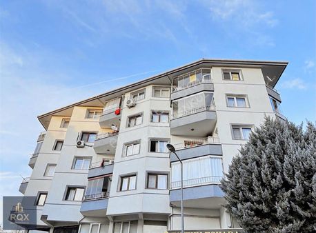 Topçuda Tamamen Manzaralı Full Yapılı Asansörlü 3+1 Fırsat Daire