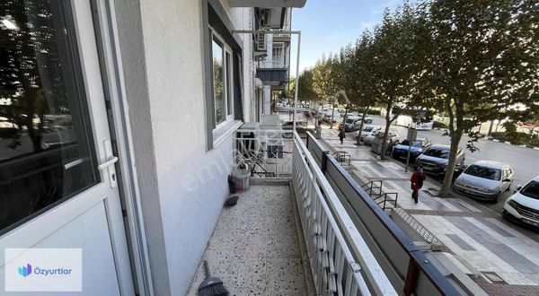 Özyurtlar'dan Sürat Yolu Üzerinde Ara Kat Daire