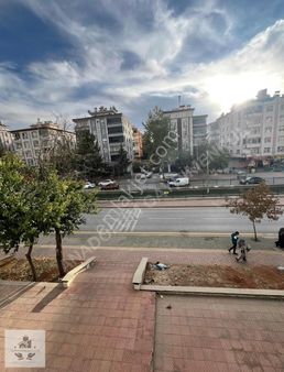 Anadolumdan Yeditepede Tramvay'a Sıfır Eşyalı Lüx Kiralık Daire