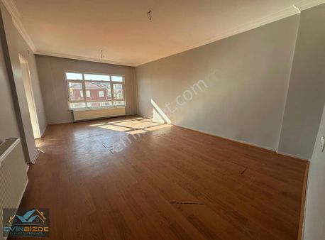 Kafkaslarda Cadde Yanı Temiz 3+1 Geniş Bol Güneşli Daire