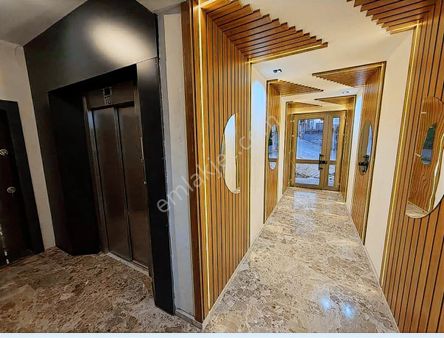 Kuşadası Davutlarda Satılık Köşebaşı 3+1 Sıfır Daire