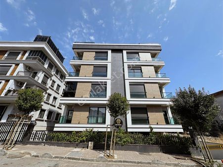 Bahçelievler Çalışlarda 4+2 220 M² Çift Girişli Teraslı Dubleks