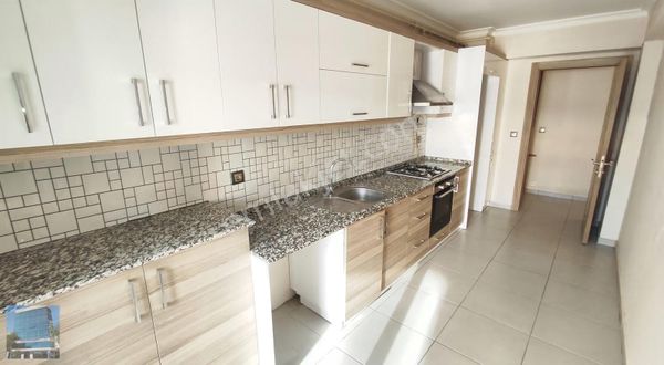 Karşıyaka Şemikler'de Satılık 3+1 Arakat Daire