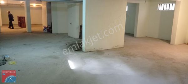 Pendik Kaynarca'da E-5'e Yakın 230m2 Depo