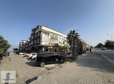 Yalı Gayrimenkul | Sahil Ve Anayol Cepheli Havuzlu Sitede Dublex