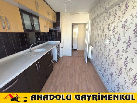 Anadolu'dan Atakent'de Çarşı İçerisinde 3+1 2.kat 110m2 Kombili