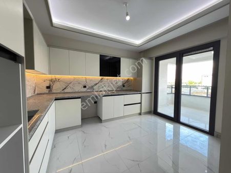 Acil.!sami İpek Cad Üzeri 4+1 Lüks Daire Emsallerinin En Uygunu