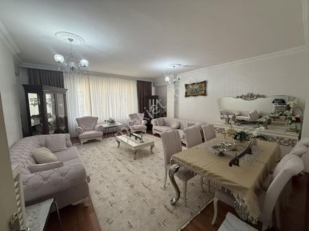 !..yeditepede Uygun Fiyatlı Açık Cepheli Geniş 3+1 Satılık Daire