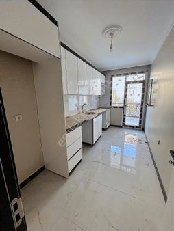 Yenidoğanda Satılık 2+1 Sıfır Otoparklı 1. Kat Daire