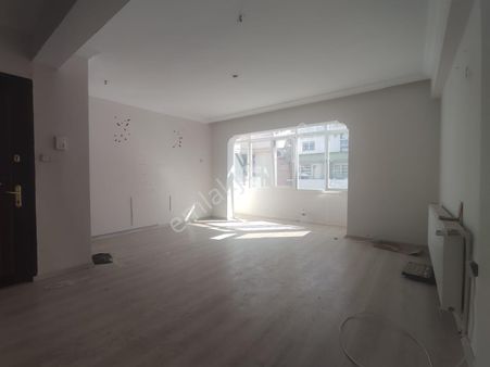 Ata Caddesi Yakını 2+1 Jeotermalli Klasik Fırsat Daire