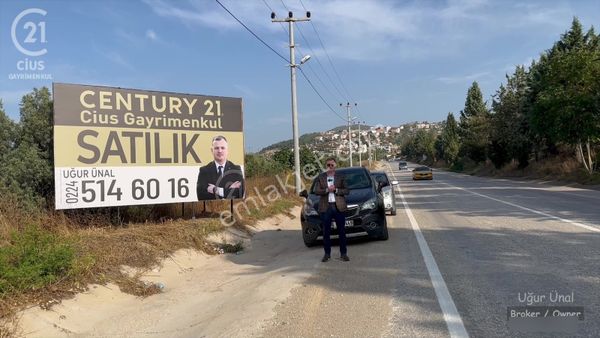 C21 Cius; Umurbey Asfaltına Cephe Deniz Manzaralı Emsalsiz Zeyt