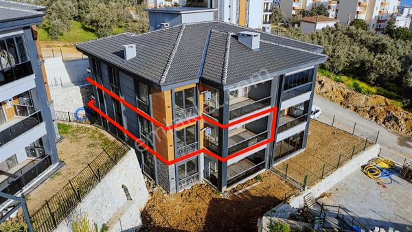 C21 Cius; Havuz Ve Bahçeli Site İçerisinde Deniz Manzaralı Daire