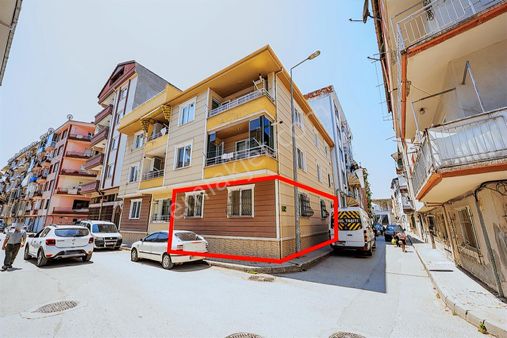 C21 Cius; Kapalı Pazar Civarı 2+1 Satılık Köşe Daire