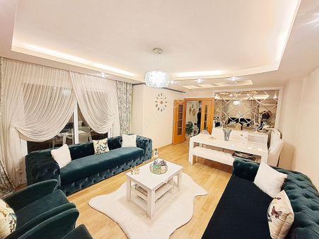 Pınar'da_il_sağlık_müdürlüğü_civarı_güney_doğu_kuzey_cepheli_ultra_lüx_işçilik_cam_balknlu_çift_ban