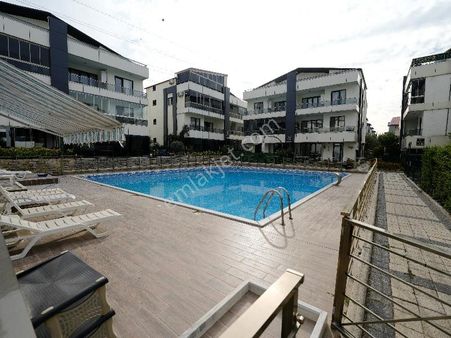 C21 Cius; Umurbey'de Havuzlu Müstakil Girişli Dubleks Daire