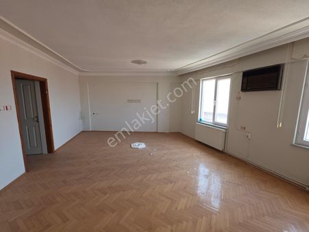 C21 Cius; Umurbey'de Ferah Manzaralı Merkezde Satılık Daire