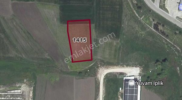 Cb Black'ten Büyükbalıklı'da Sanayi Yanında Fırsat Tarla