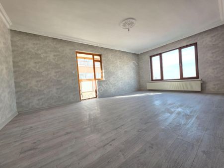 Keçiören Atapark Mah Asansörlü Orta Kat Full Yapılı Manzaralı 3+1 Satılık Daire