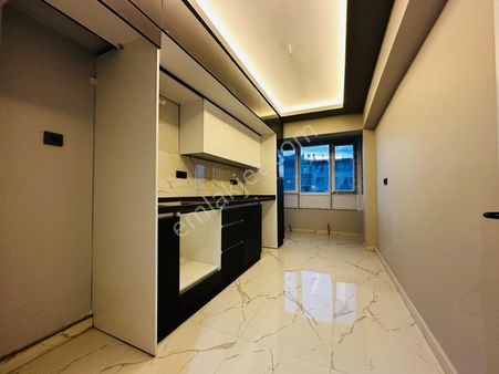 Kalecik Emlak'tan Fırsat Daire Full Yapı Ara Kat İskanlı 3+1 125m²