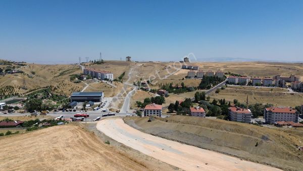 Han'dan Protokol Yoluna Cephe 1/2 Daire Getirili Site Arsası