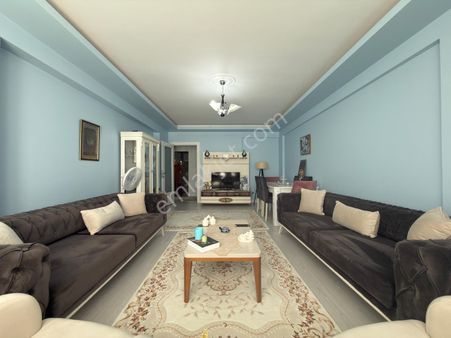 Han Gayrimenkulden Kök Tapu Hisar Mah. Ara Kat Konumlu Genç Bina