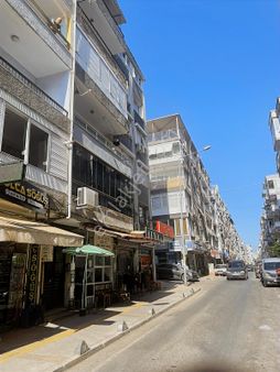 Konak Kılıç Reis Mahallesinde Satılık 2+1 Daire