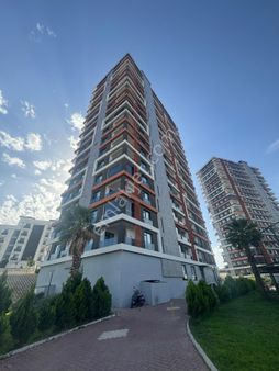 Torbalı İnönüde Site İçinde Havuz Cepheli Satılık Lüks 1+1 Daire