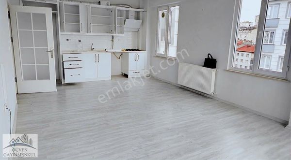 Güven'den Şirinevler Sardunya Sitesi Kiralık 3+1