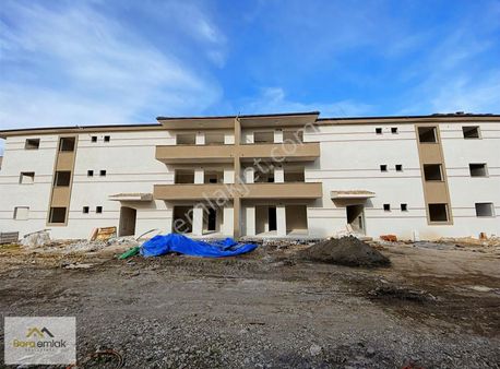 Bora Emlak'dan Yunus Emre Mahallesin'de 2+0 Lüx Daireler